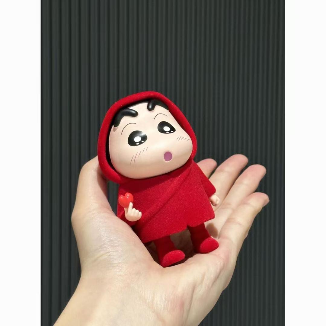 クレヨンしんちゃん 赤いフィギュア