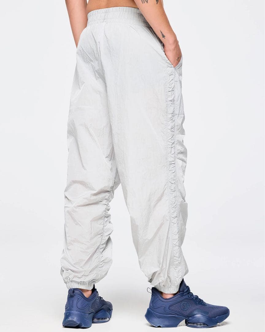 ★新品★ZUMBA®️男女兼用トラックパンツL
