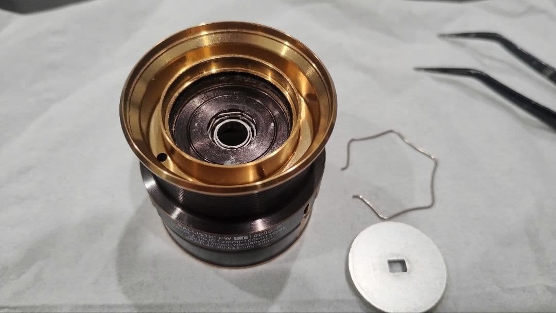 ダイワ　リール　バリスティック FW LT1000S-P　SLP替スプール付