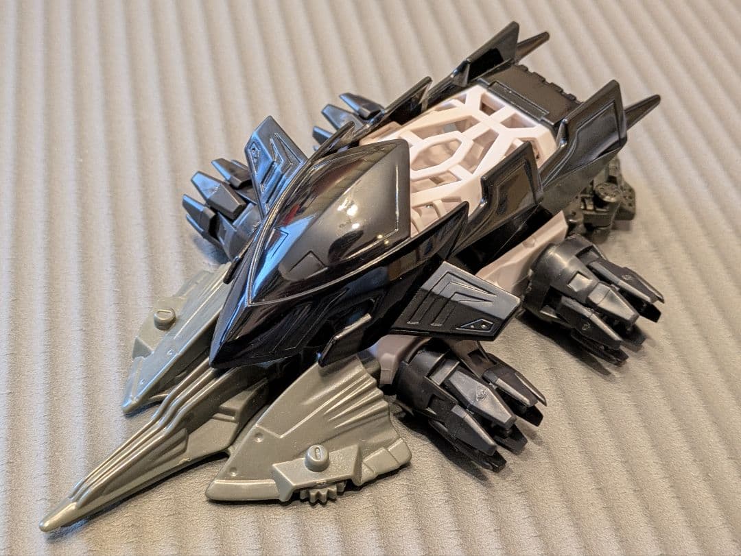 素組みのみ　美品　クラッシュギア　ブラックガルダイーグル　タイガレイド