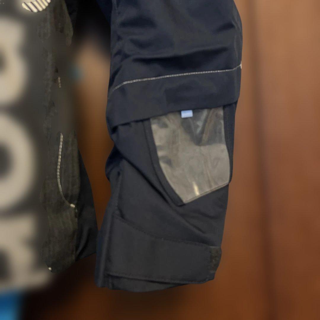 DESCENTE 子ども用スキーウェア 145〜155 伸縮可能