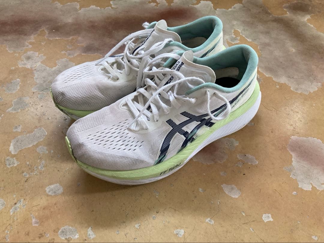 アシックスASICSマジックスピード4
