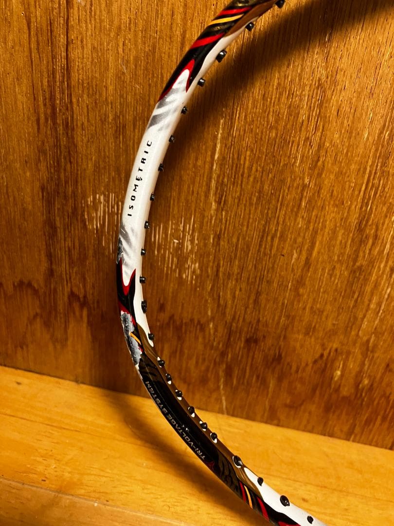 VOLTRIC 80 バドミントンラケット 3U G5