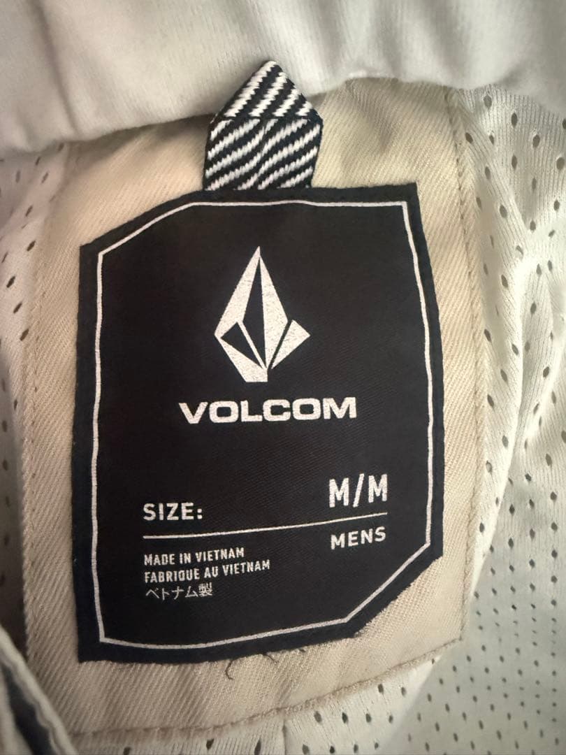 3/3〆切24-25 VOLCOM ボルコム スノーボード ウェア