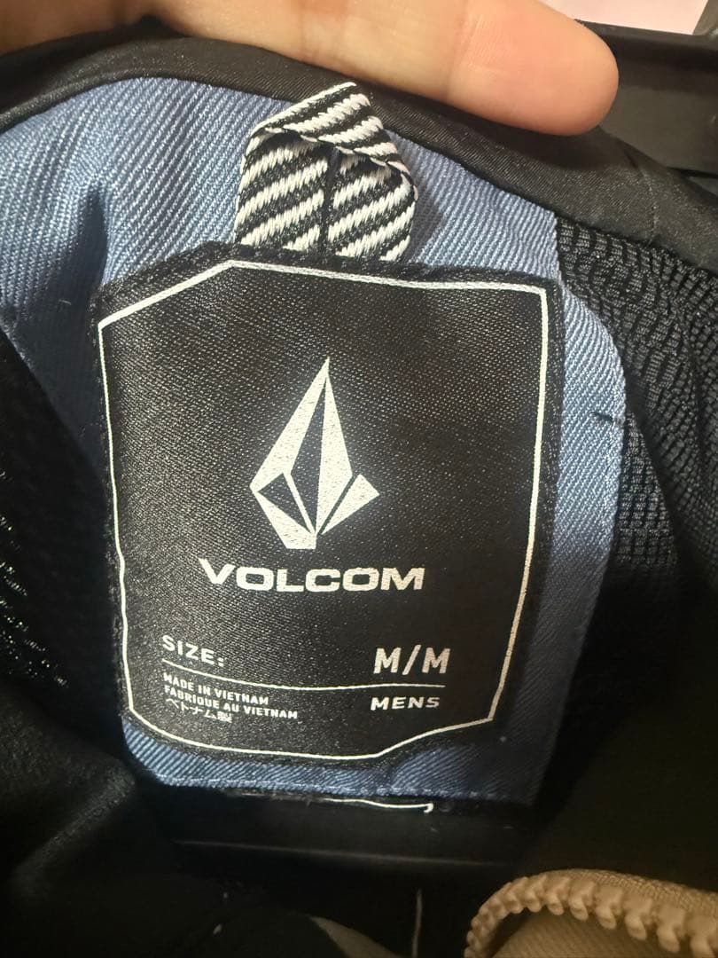 3/3〆切24-25 VOLCOM ボルコム スノーボード ウェア