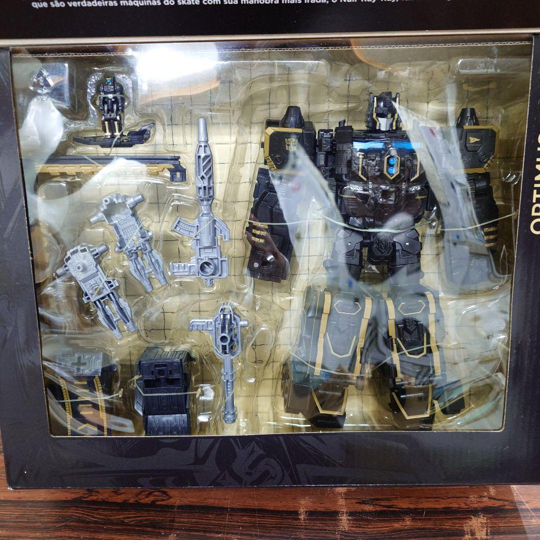 トランスフォーマー　HASBRO　オプティマスプライム　コミコン限定　フィギュア