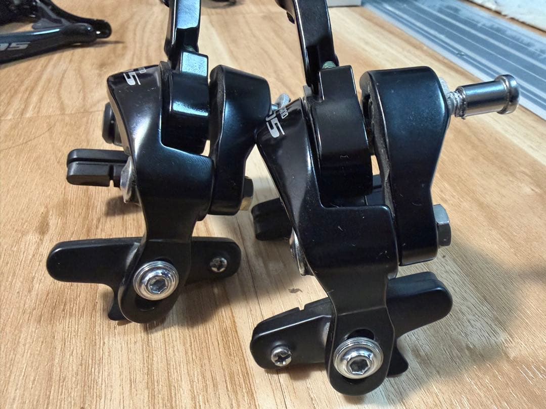 美品　105 BR−5800 前後ブレーキ