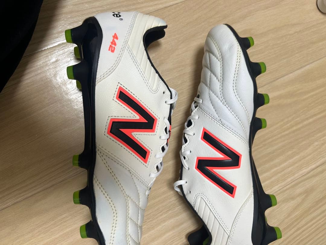 442 V2 Pro FG ホワイト