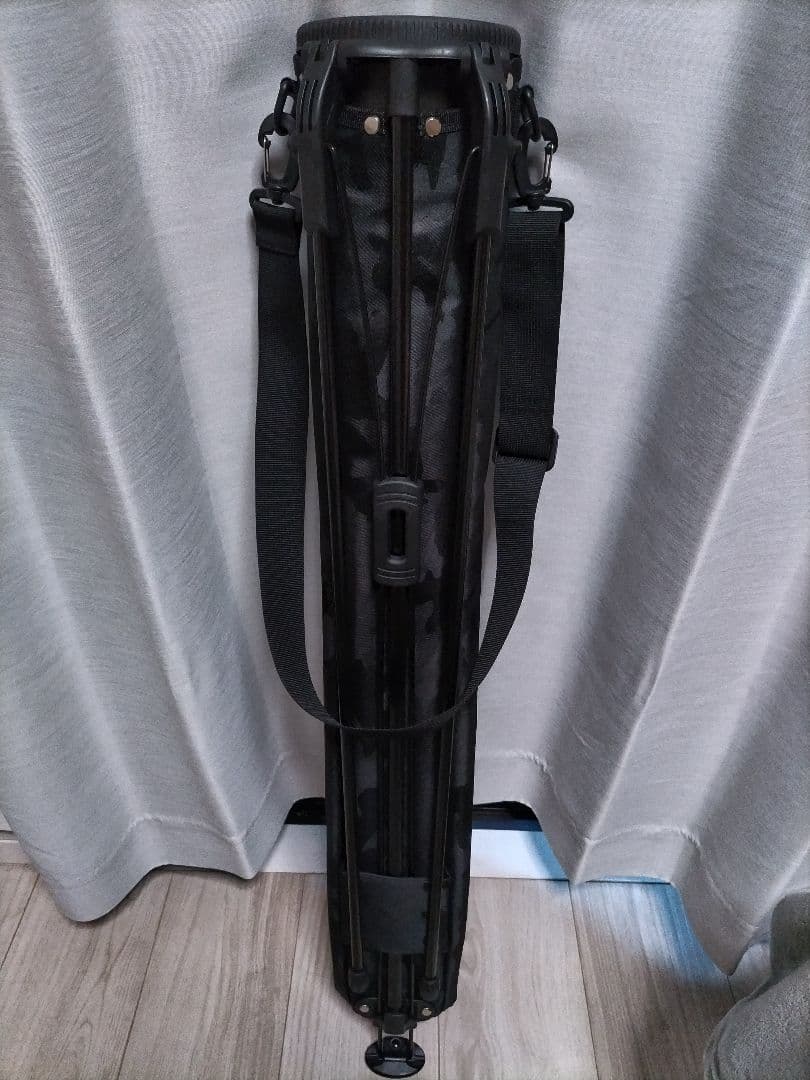 美品　スリクソン　セルフスタンド　キャディバック　黒カモフラ
