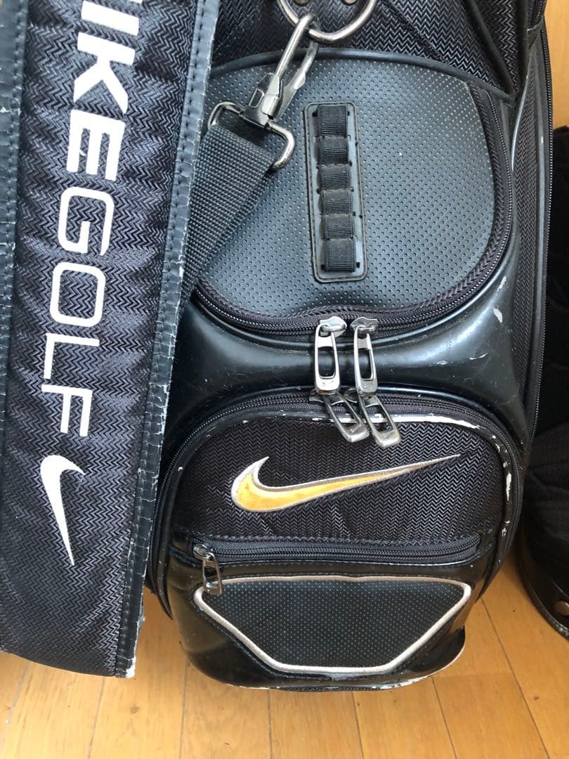 【送料込み】廃盤　高級キャディバッグ　NIKE GOLF ナイキゴルフ　激安