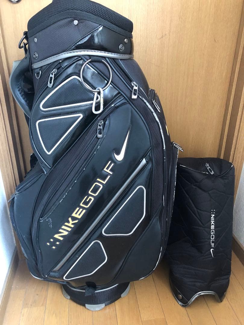 【送料込み】廃盤　高級キャディバッグ　NIKE GOLF ナイキゴルフ　激安