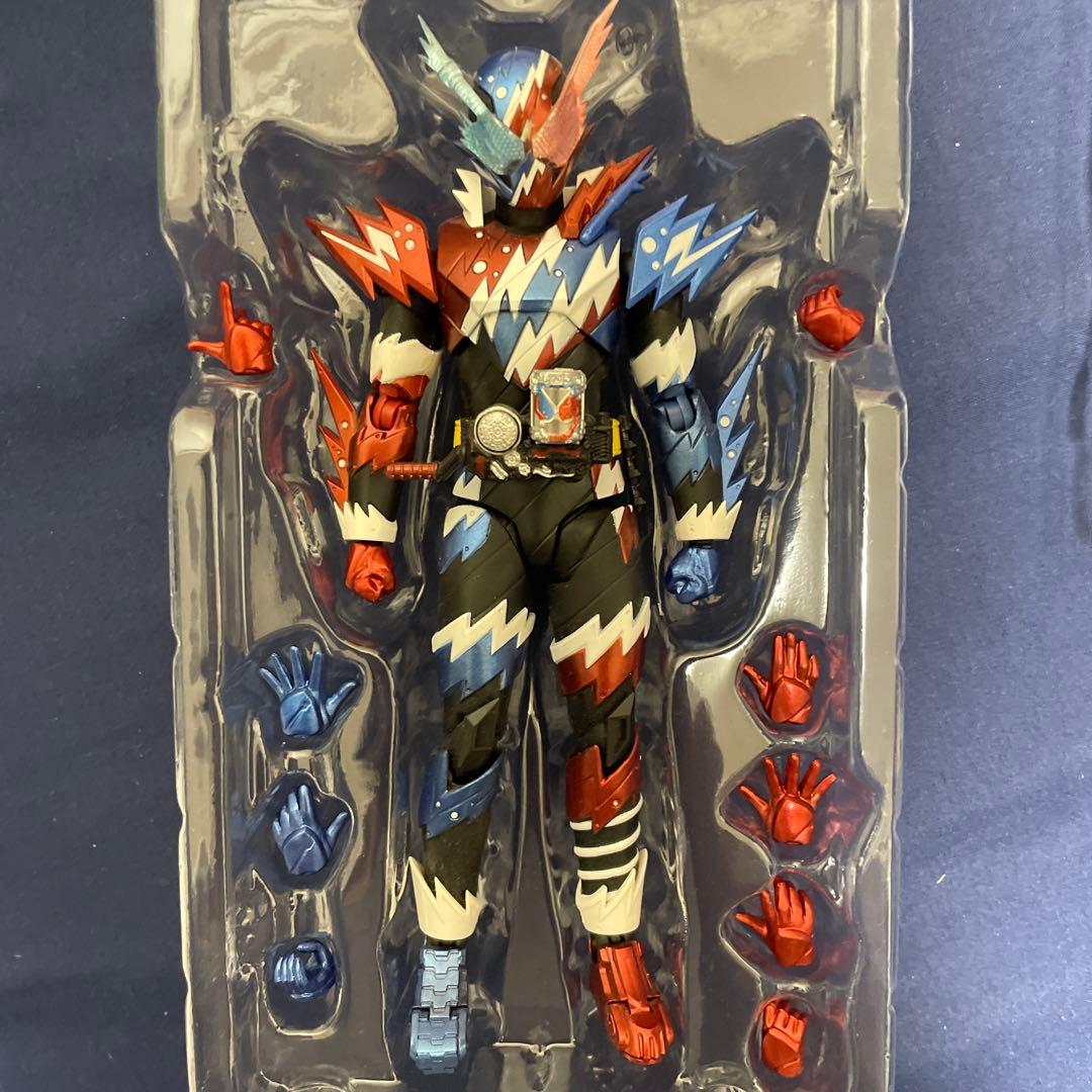 S.H.F 仮面ライダービルド ラビットタンク スパークリングフォーム