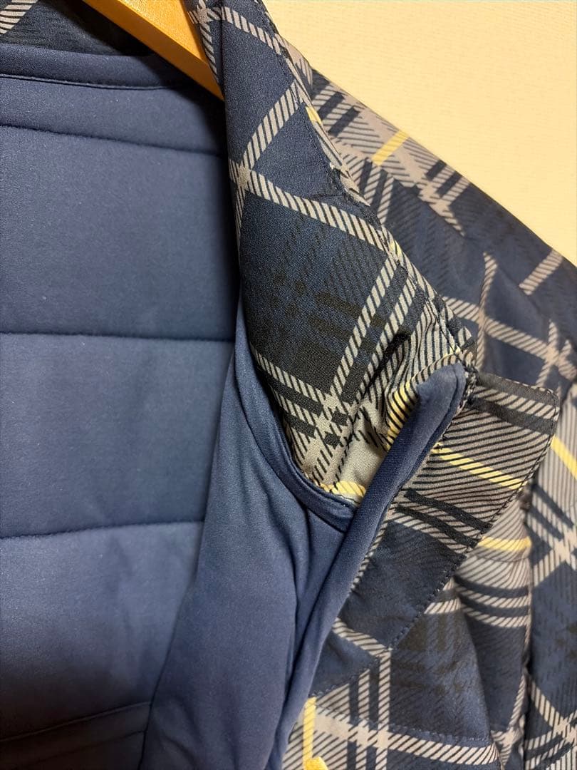 adidas golfタータンチェック 保温 中ワタフルジップジャケット