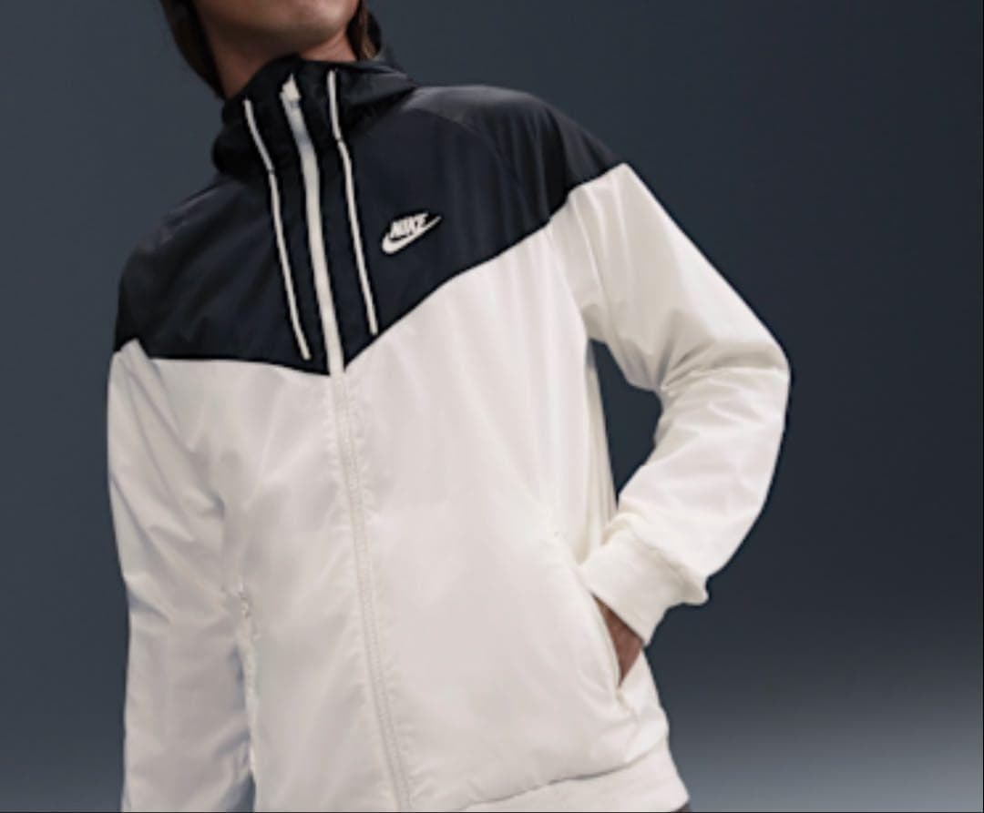 NIKEナイキ　ウィンドブレーカー　ウィンドランナージャケット　黒　白　L 新品