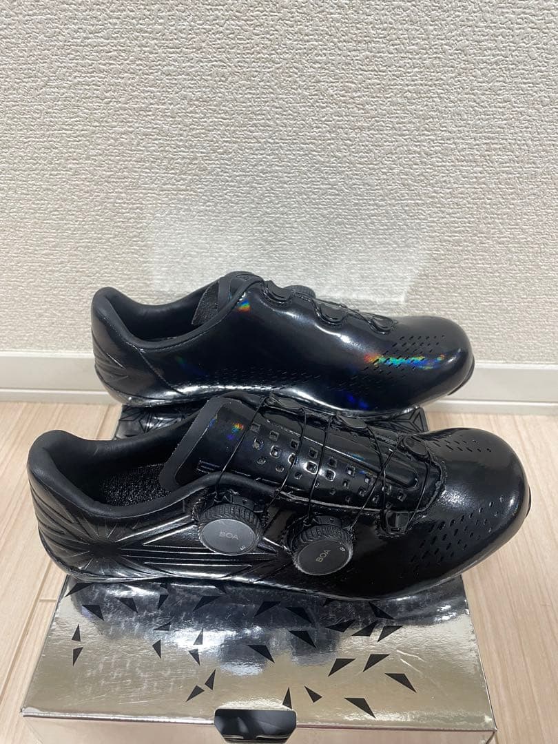 【新品未使用】SUPACAZ KAZZE Black Holo サイズ24.5