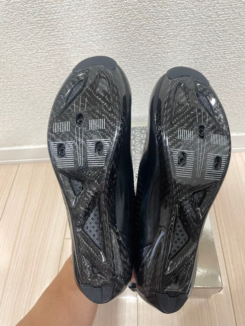 【新品未使用】SUPACAZ KAZZE Black Holo サイズ24.5