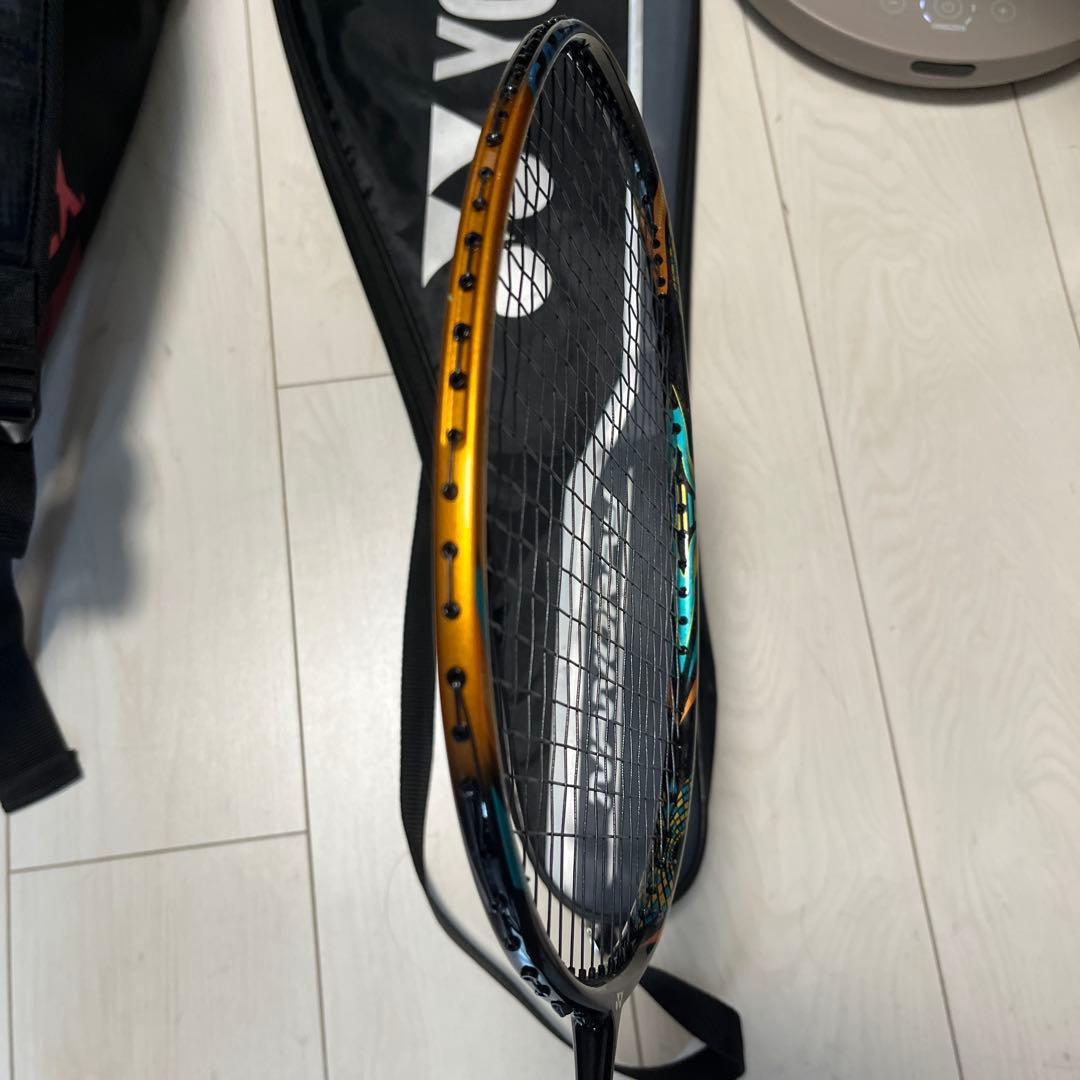 YONEX Astrox 88D Game バドミントンラケット ケース付き