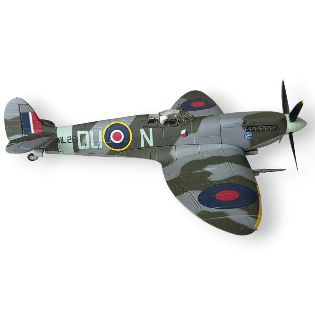 HM 1/48エアパワーシリーズ HA8305 スーパーマリン スピットファイア