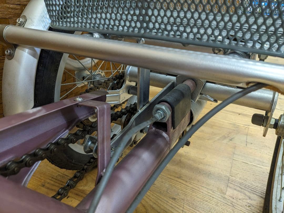 U028 三輪　自転車　スイング機能付き　Avec Vent