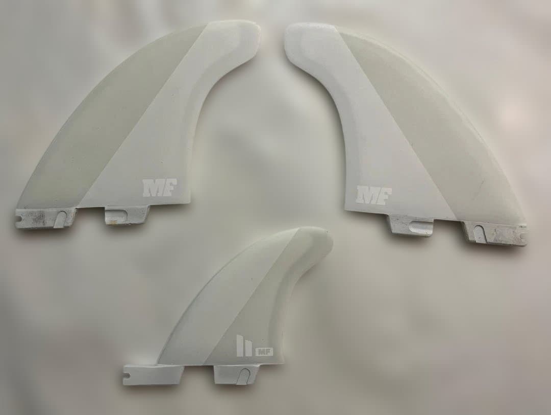 FCS II『MICK FANNING TWIN + 1 FIN SET』