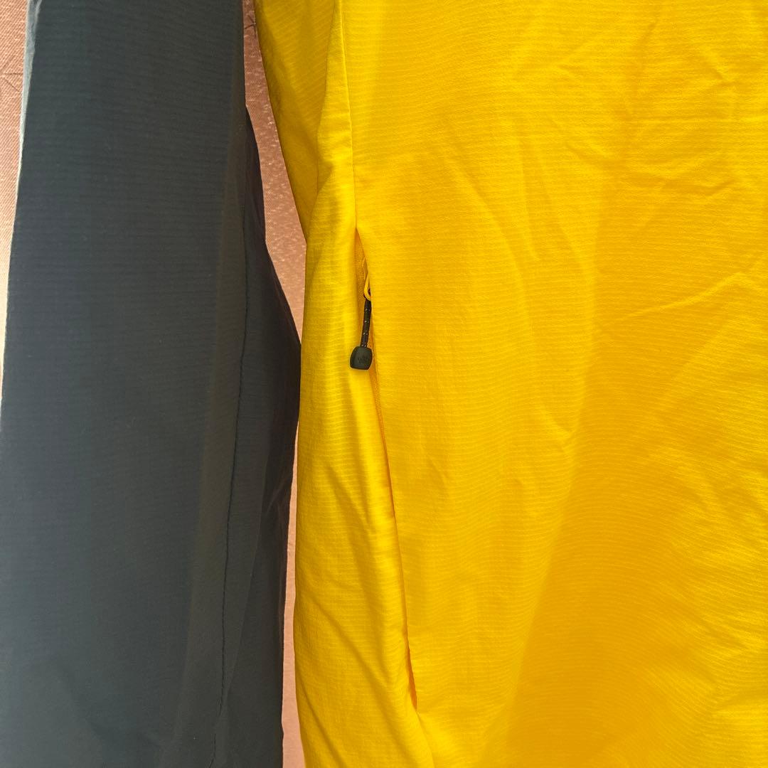 THE NORTH FACE フルジップウィンドブレーカー