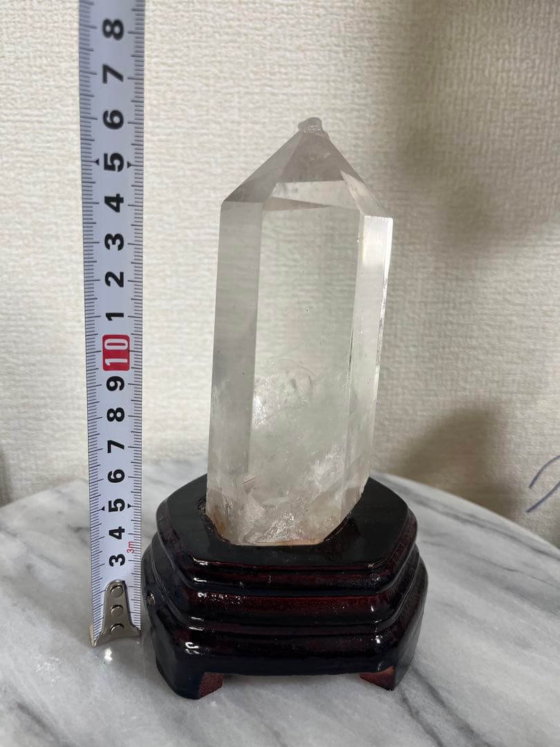 【天然石】水晶ポイント タワー　六角柱　透明　453g 木製台座付き　浄化
