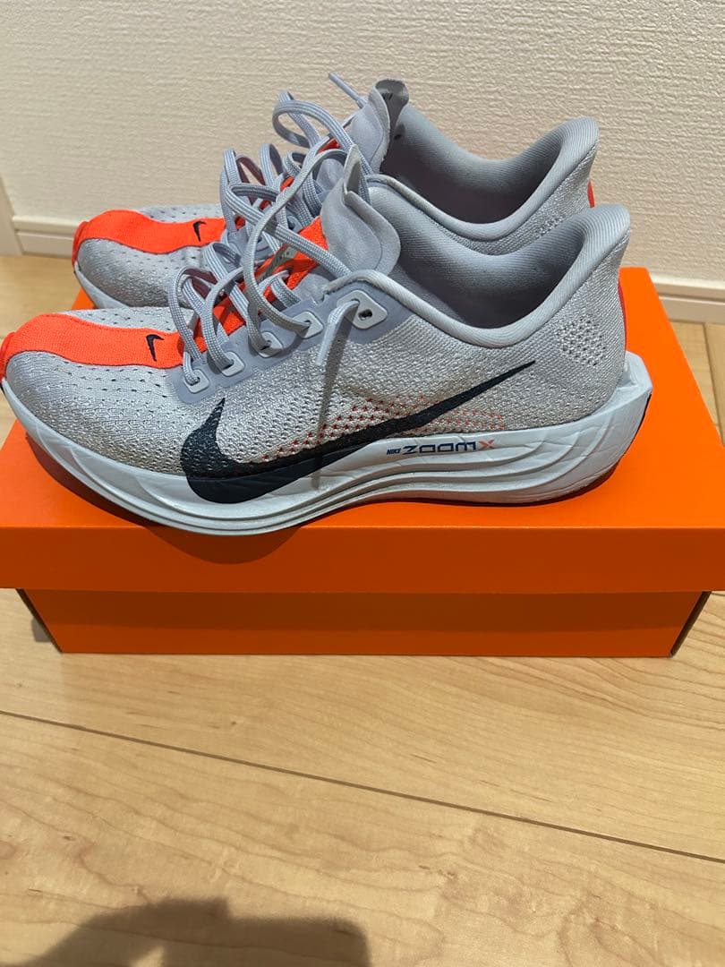『年末値下げ』Nike Pegasus plus 25.5cm グレー/オレンジ