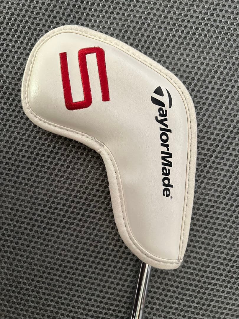 Z*h様 TaylorMade アイアン用ヘッドカバー P700 シリーズ　新品