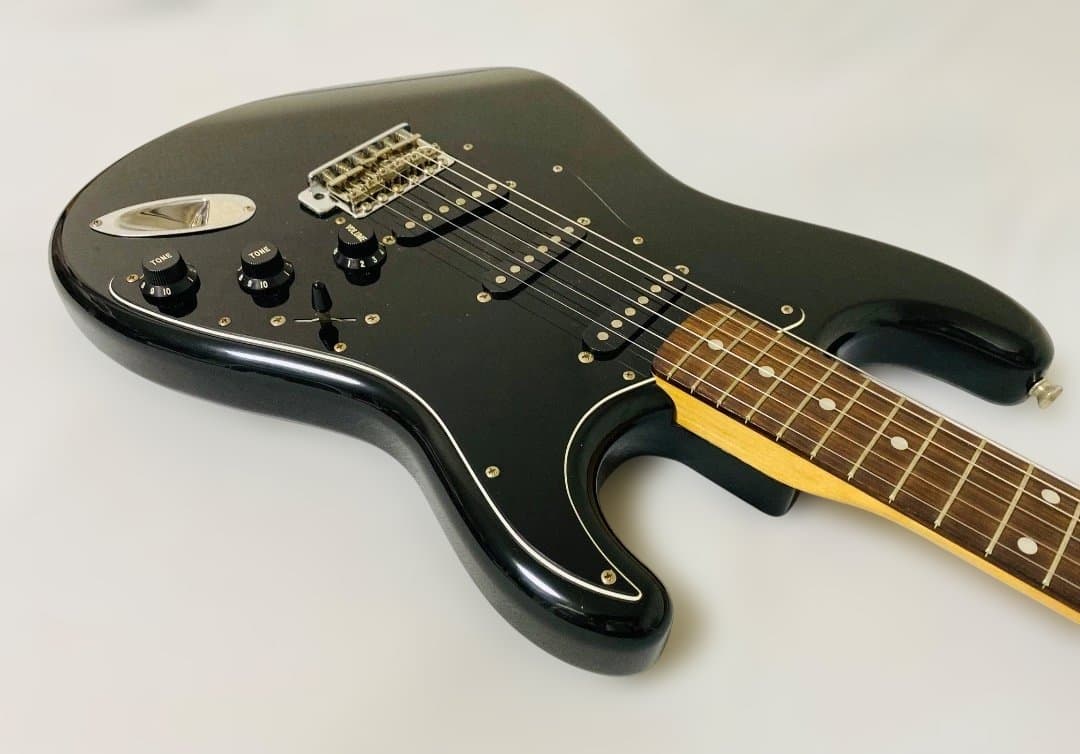 ギター FENDER SQUIER SST-33 SILVER SERIES