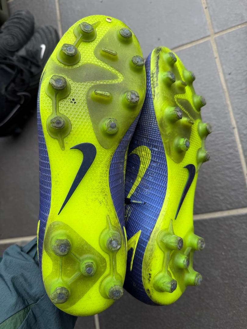 NIKE サッカースパイクセット　26.5
