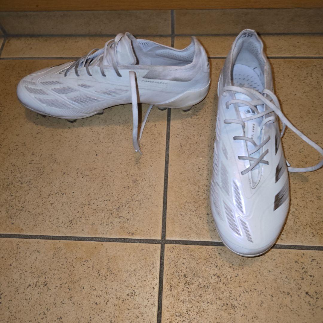 くん すけさん専用adidas Predator　HG/AG ホワイト