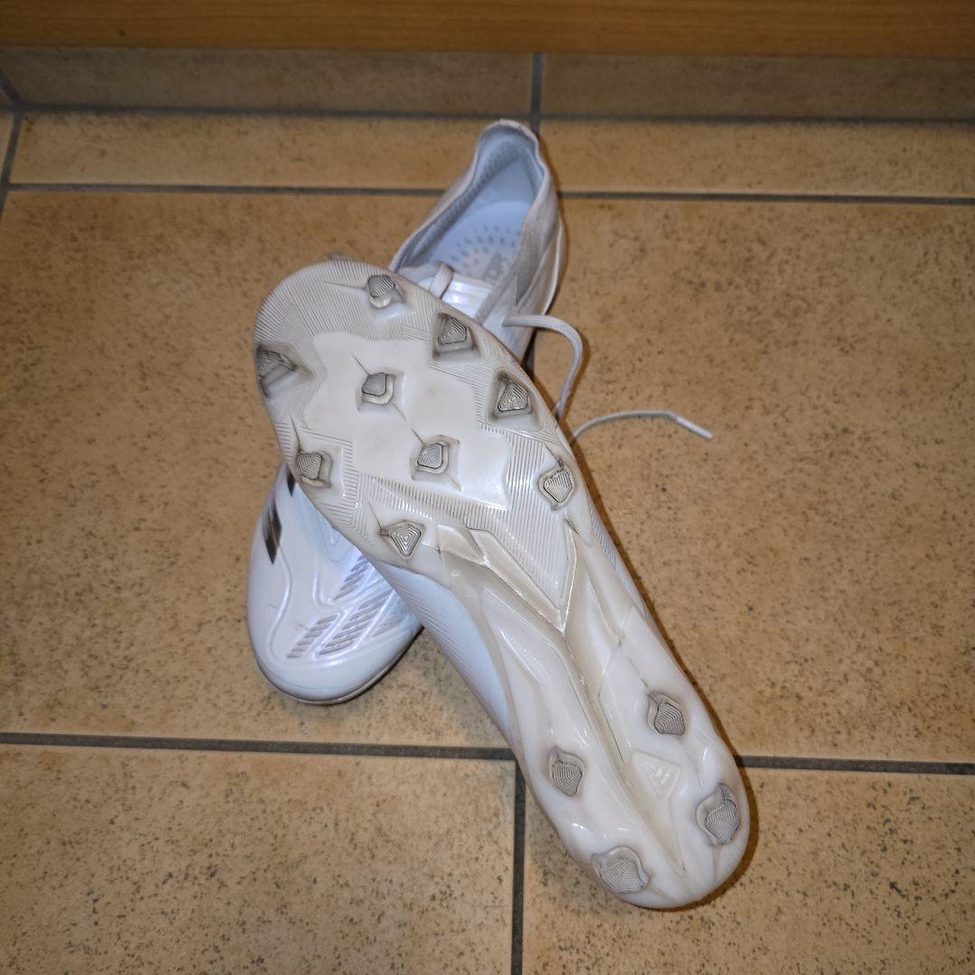 くん すけさん専用adidas Predator　HG/AG ホワイト