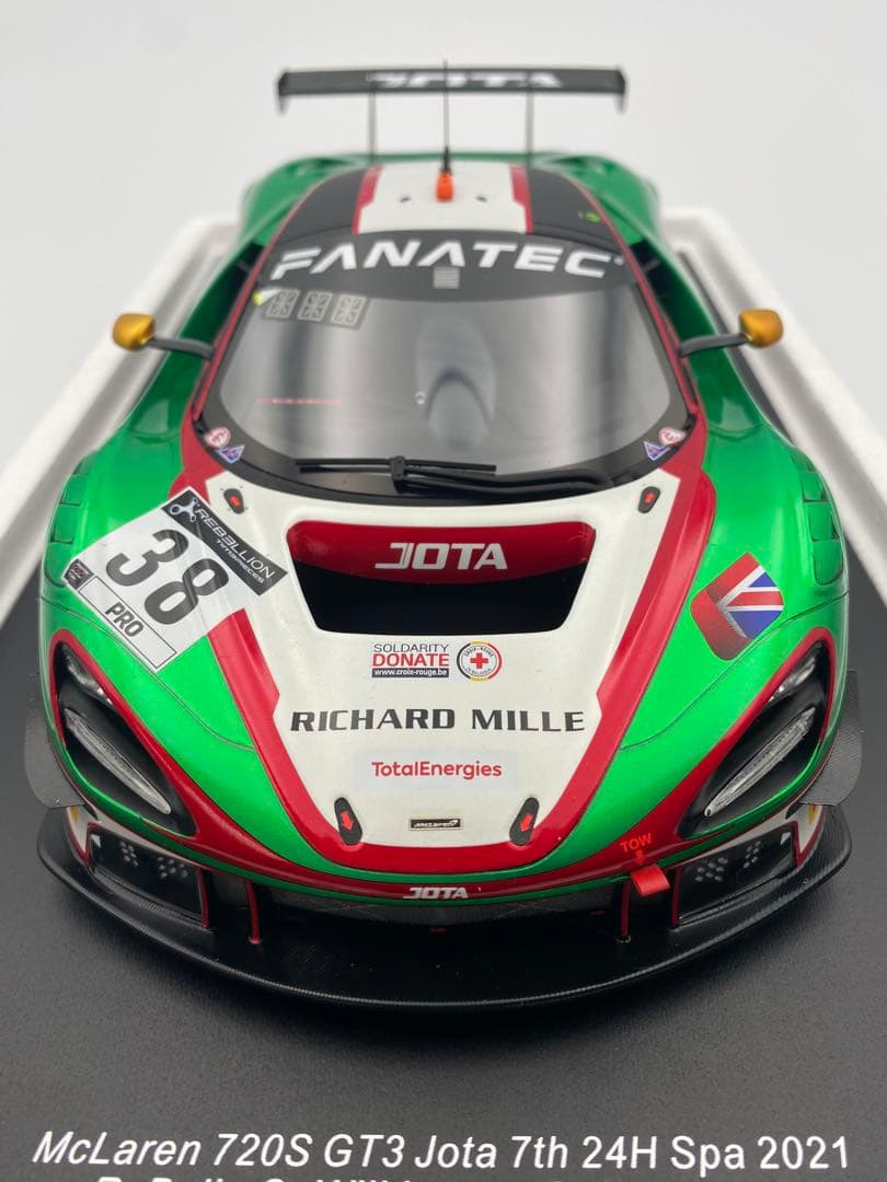 マクラーレン 720S GT3 1/18スケールミニチュアカー