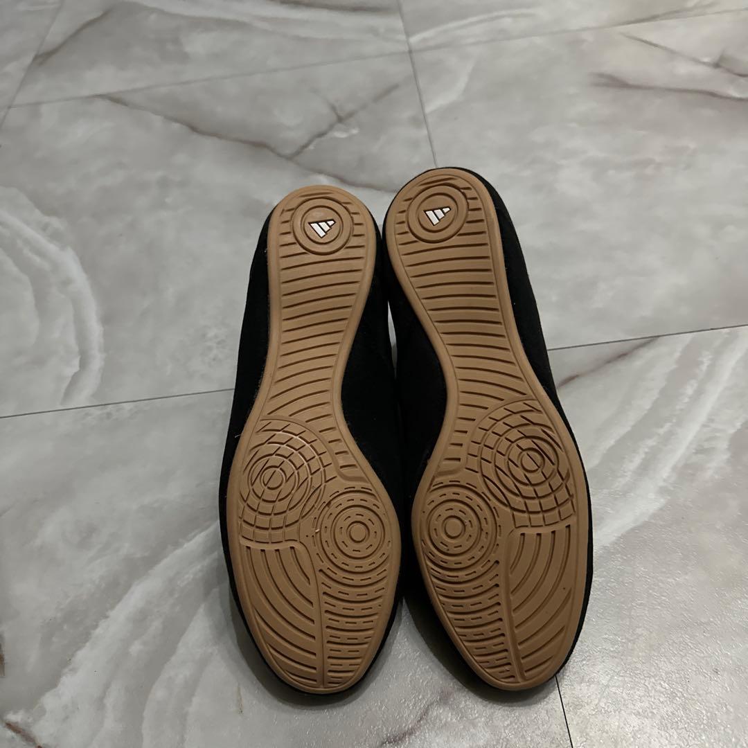 ボクシングシューズ　adidas