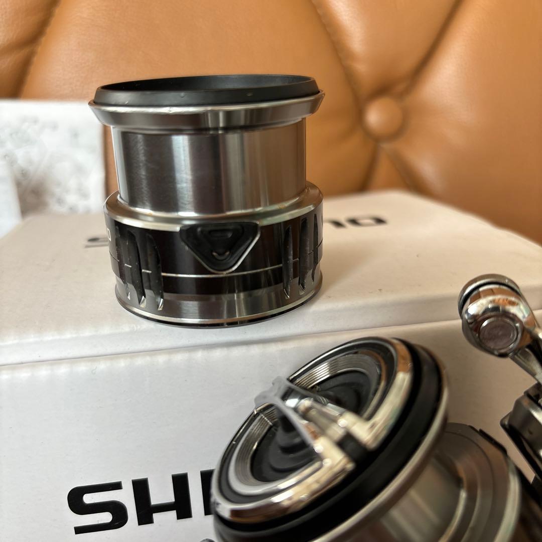 SHIMANOナスキーC3000HG （2500SHGサブスプール付き）