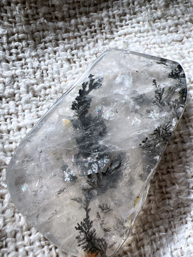 デンドリティッククォーツ　天然石