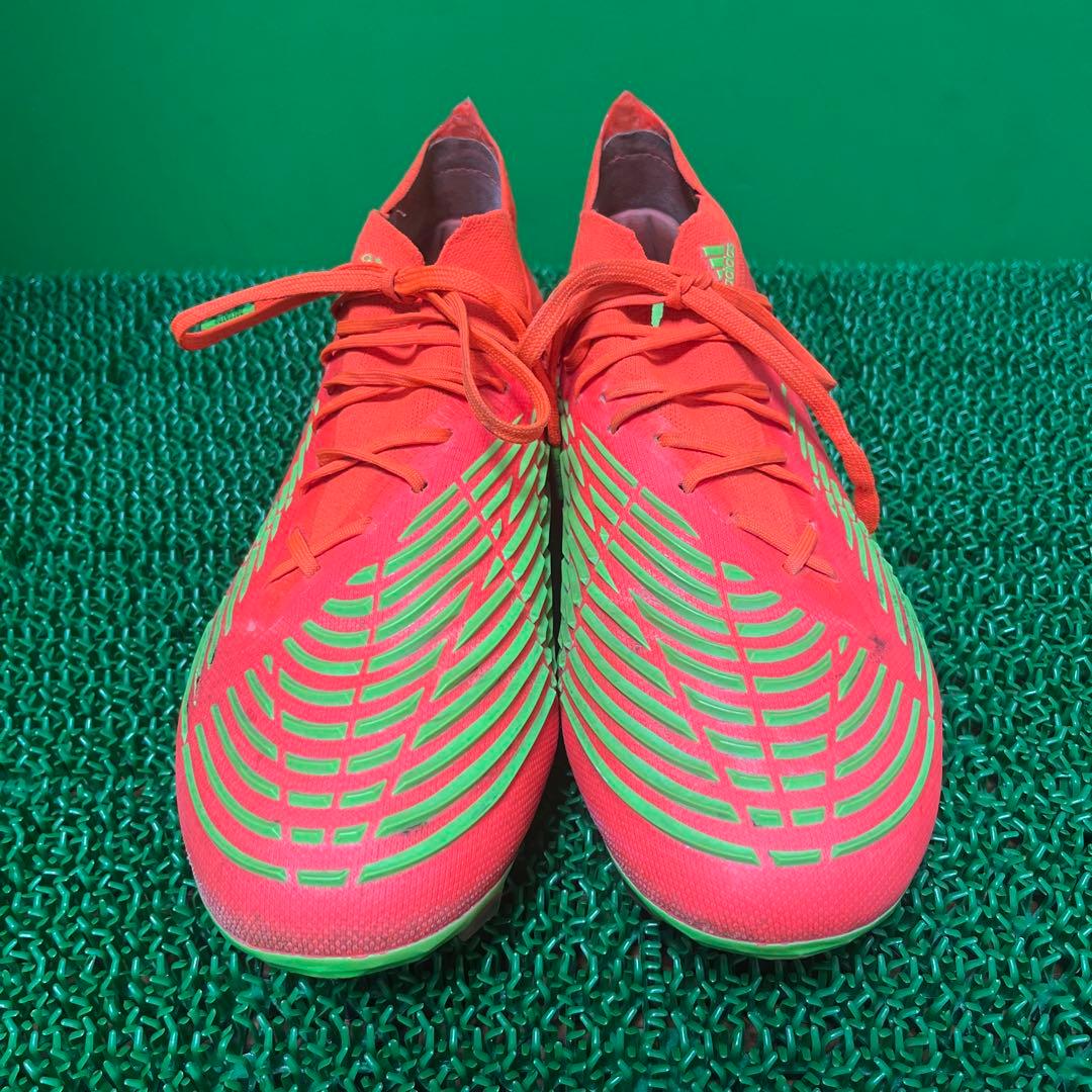 アディダス サッカースパイク プレデター エッジ.1 FG(レッド×グリーン)