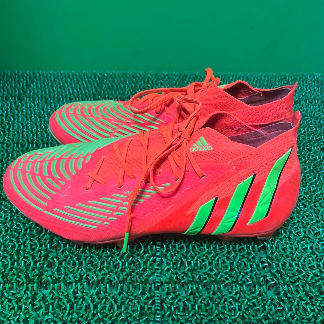 アディダス サッカースパイク プレデター エッジ.1 FG(レッド×グリーン)