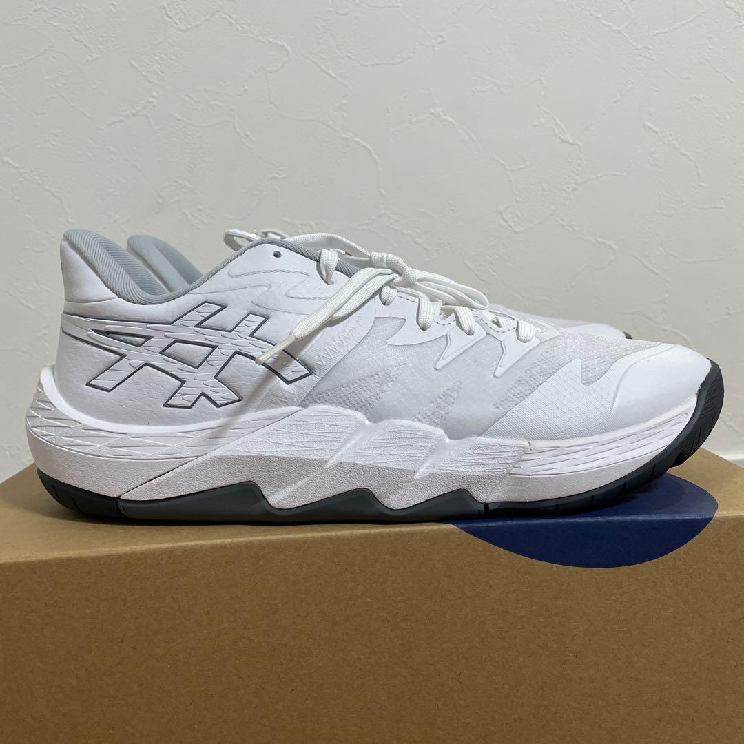 niko　アシックス　アンプレアルス low 2 バスケットボールシューズ