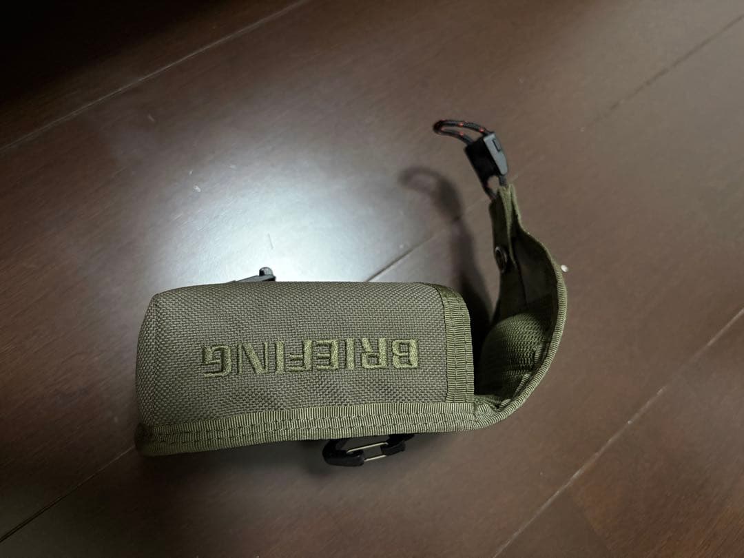 BRIEFING オリーブ距離計ポーチ