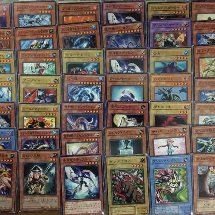 遊戯王 カード