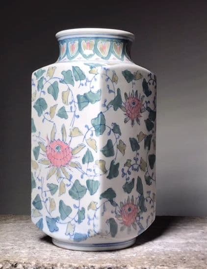 中国花瓶景徳鎮  四角い花瓶 青花磁  工芸品 古美術品時代物 装飾品置物