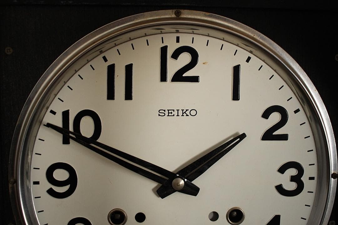 SEIKO　セイコー社製　古い機械式掛時計