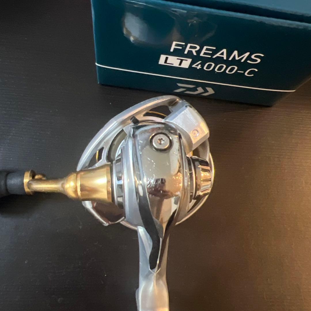 DAIWA 21 FREAMS 4000 C リール