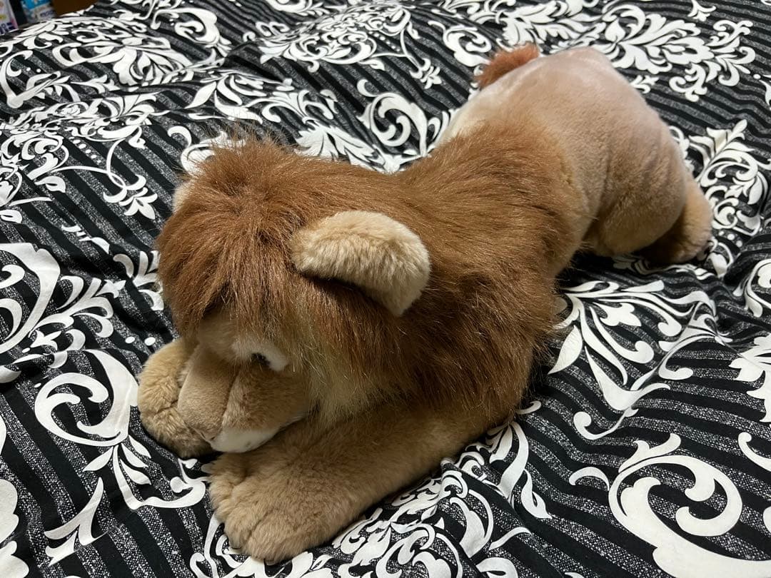 ライオンのぬいぐるみ 約30cmやや大きめ
