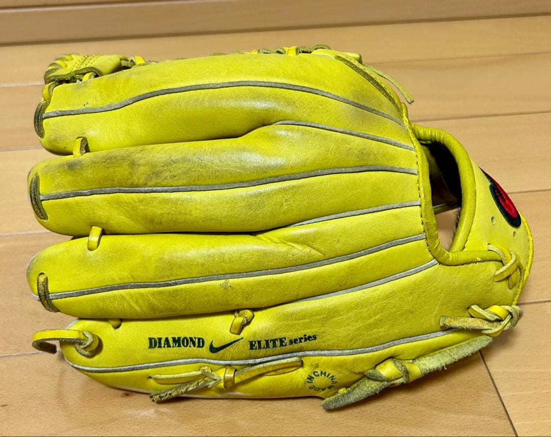 ナイキ　ダイアモンドレディーα　一般軟式用グローブ