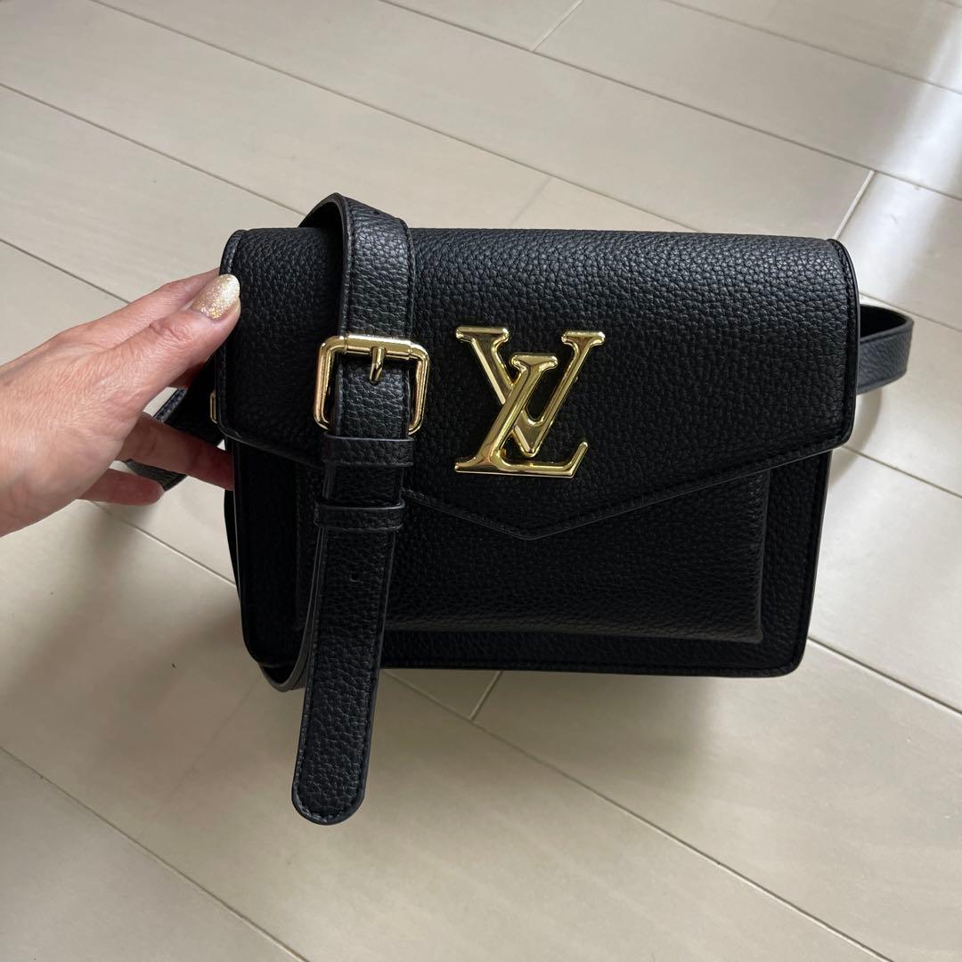Louis Vuitton ノベルティブラックショルダーバッグ