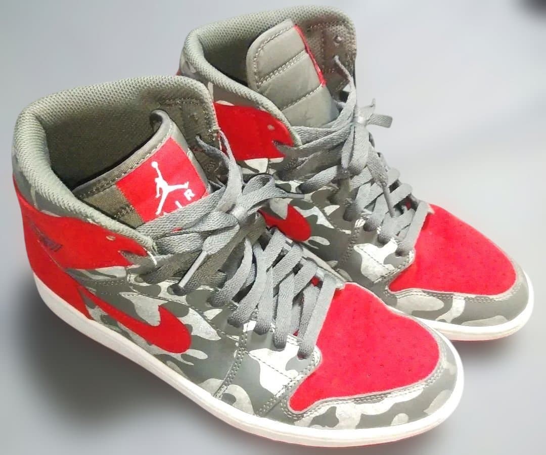 シューズ(男性用) Nike Air Jordan1 Retro High Camo 3M Bred