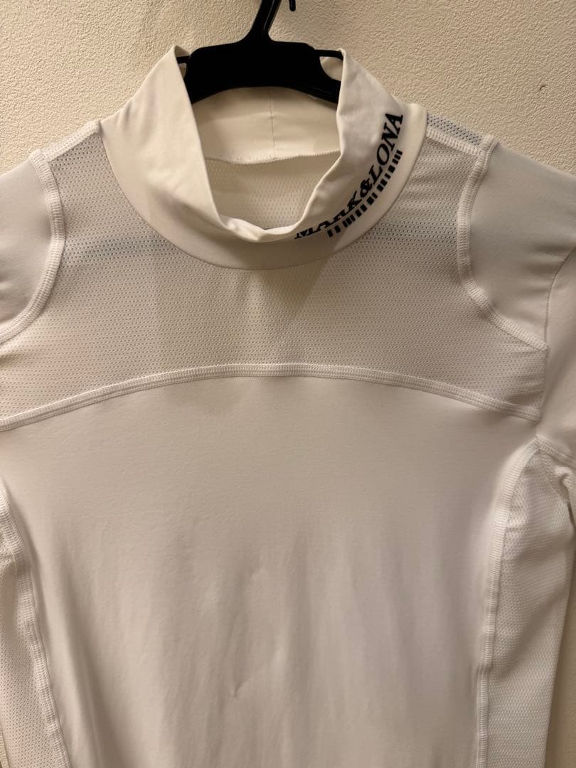 極美品　MARK&LONA メッシュハイネックシャツ ホワイト　S インナー