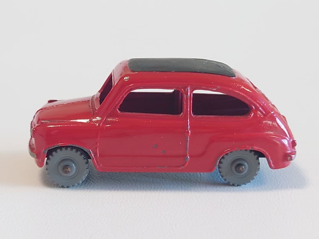 ミニカー DINKY No.183 FIAT 600